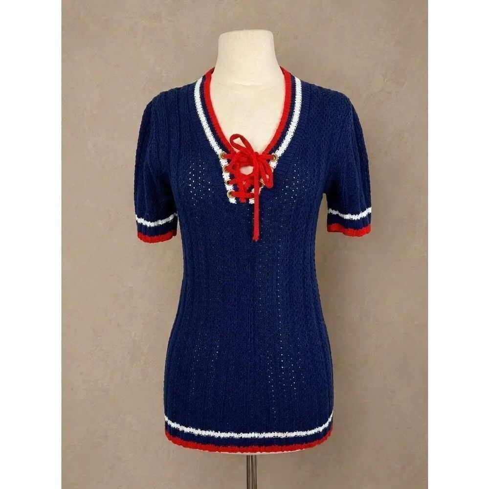 VINTAGE 1970s top | Scotch English | lace knit | small medium | V-neck Lace Up |